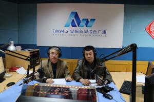 益和熱力公司董事長(zhǎng)、總經(jīng)理?xiàng)钣婪逶谖沂芯W(wǎng)上市民之家與廣大用戶群眾及網(wǎng)友進(jìn)行了在線交流溝通